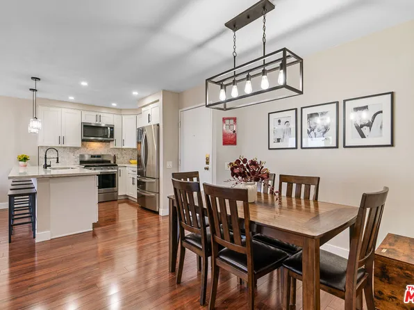 6820 Remmet Ave Unit 307, Canoga Park, CA 91303