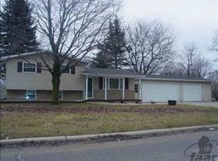 1279 Carlson Dr, Burton, MI 48509