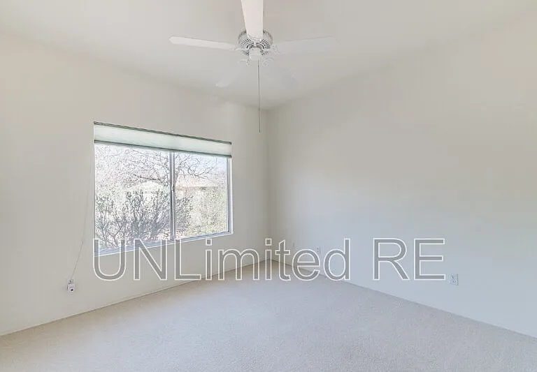 1865 W Wagon Wheel Rd — Photo 19