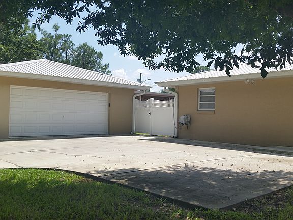 Two car garage 