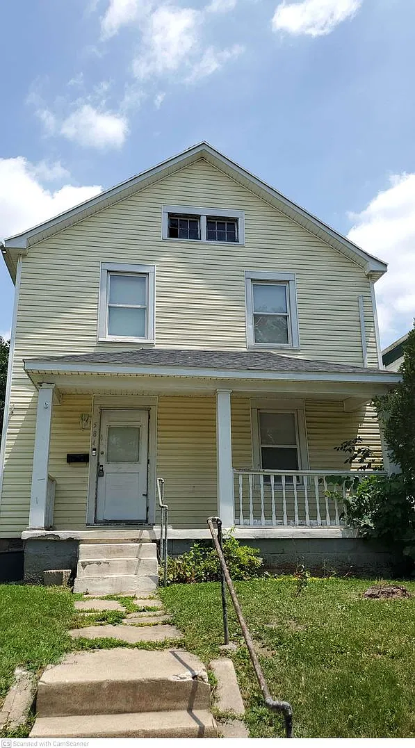 Central AC! 3 bed 1 bath freshly renovated w/big space..don't miss out — Photo 1