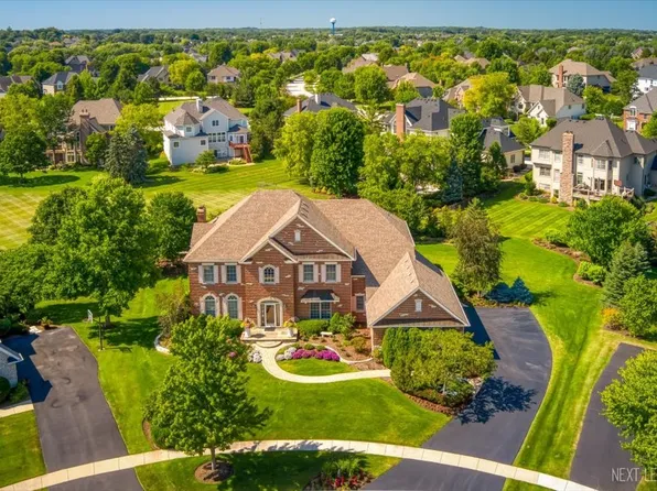 3N734 Herman Melville Ln, St Charles, IL 60175