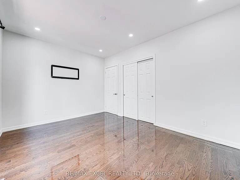 51 Tordale Cres — Photo 27