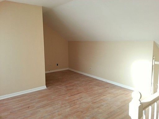 3rd image of 1543 N Gatewood Ave #1