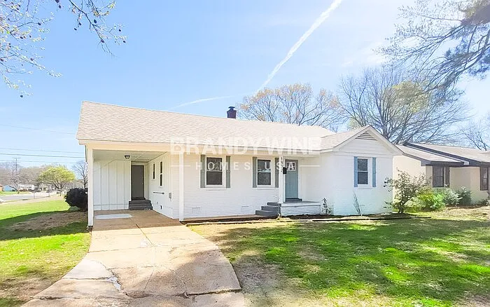 1822 Dearing Rd — Photo 2