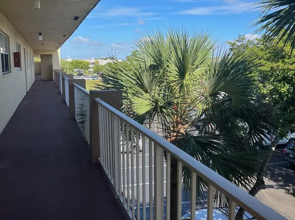 8225 Sunrise Lakes Boulevard #301, Sunrise, FL 33322