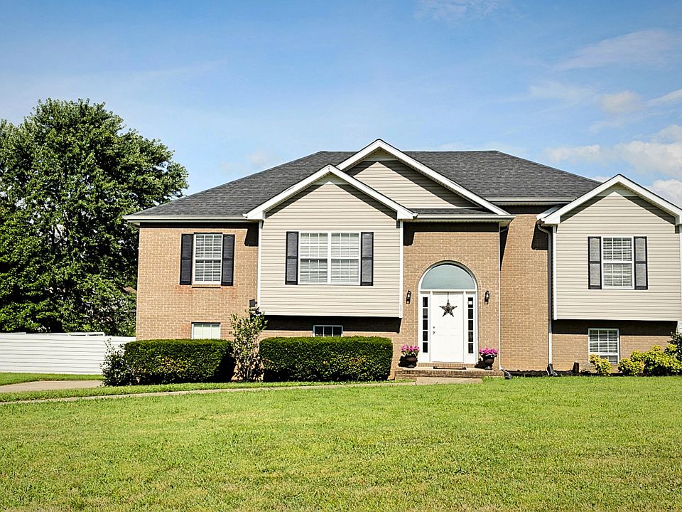 1st image of 3329 Greenspoint Dr