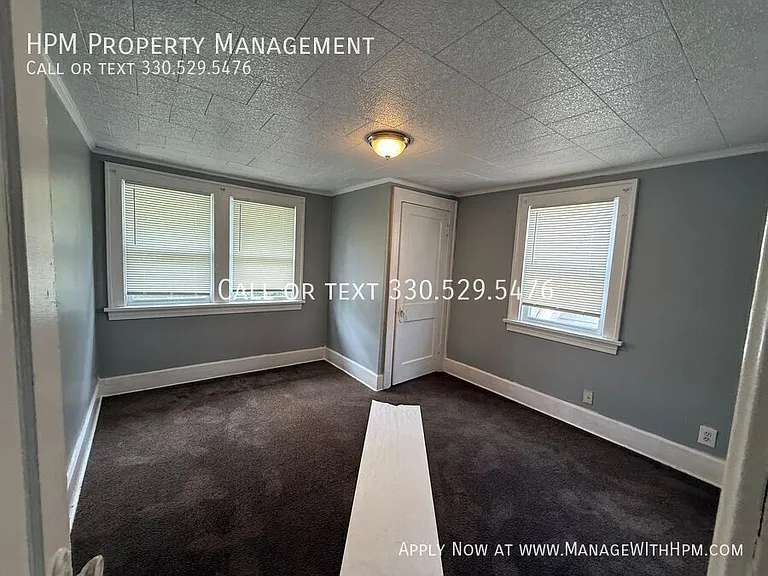 745 Noble Ave — Photo 9