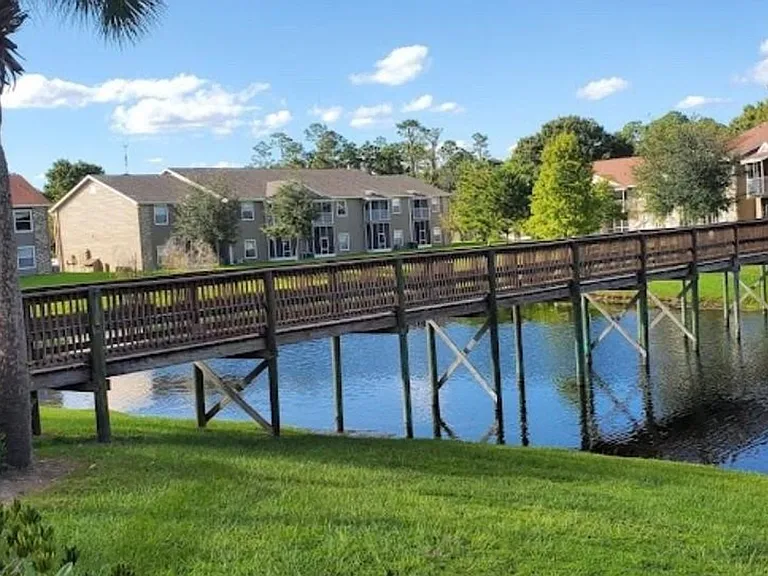 172 Reserve Cir #100 — Photo 10