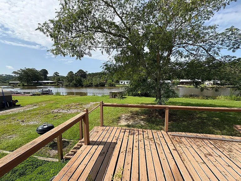 3640 Katherine Dr — Photo 11