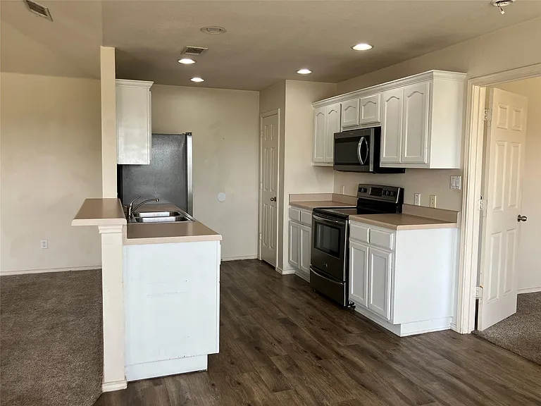 3201 Macarthur Ave #A — Photo 8