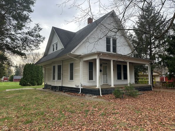 709 W 8th St, Seymour, IN 47274