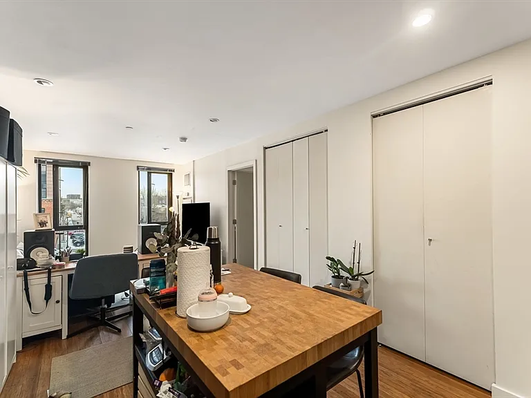 691 Massachusetts Ave #304 — Photo 8