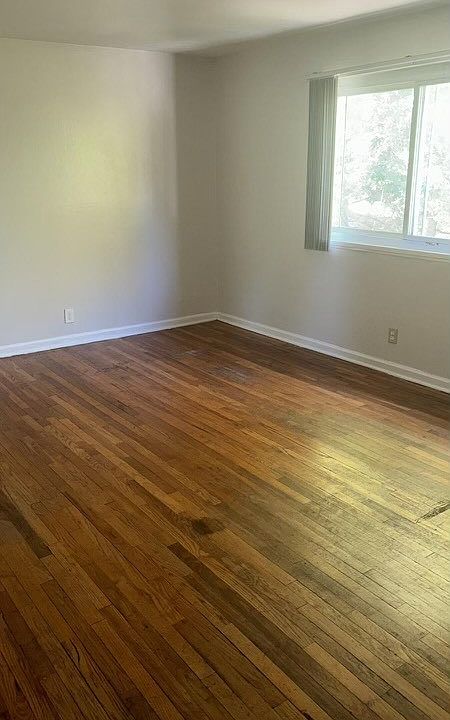 1st image of 2535 Lysle Ln APT A2