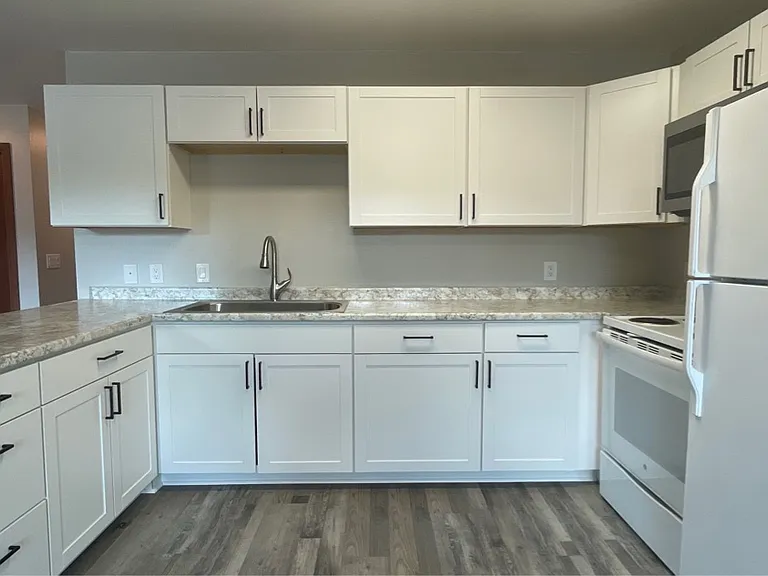 706 Ouida Way #4 — Photo 6