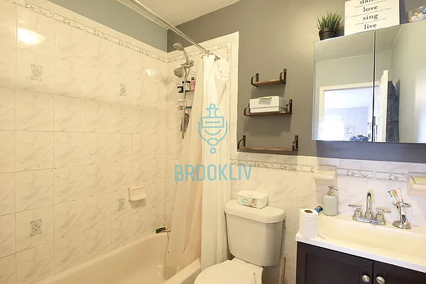 Rented by null | media 23