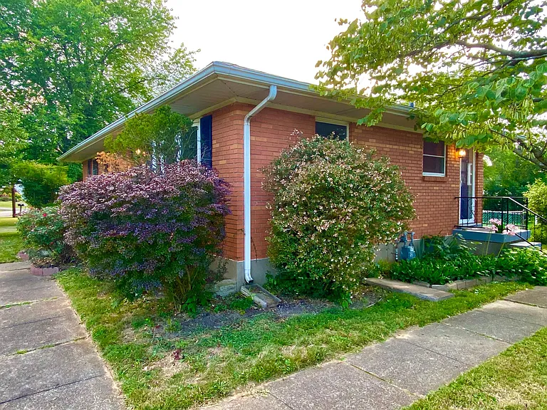 9313 Michael Edward Dr — Photo 28
