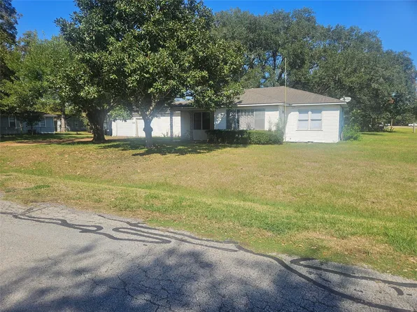 1219 Bernard Ave, Rosenberg, TX 77471