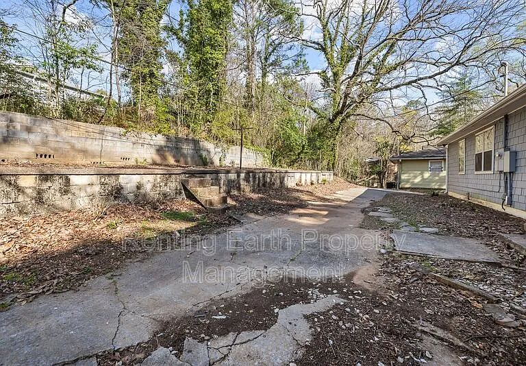 805 Vanderbilt St — Photo 22