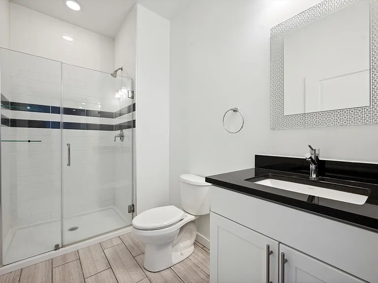 710 Chestnut St #504 — Photo 7