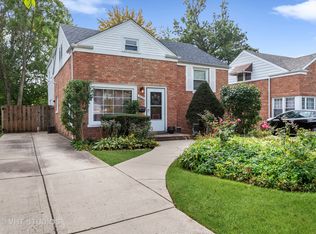 5929 Capulina Ave, Morton Grove, IL 60053