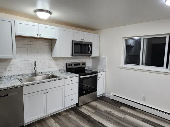 38 Hill Ave #4, Johnson City, NY 13790