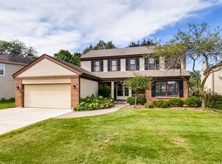 2677 Longview Dr, Lisle, IL 60532