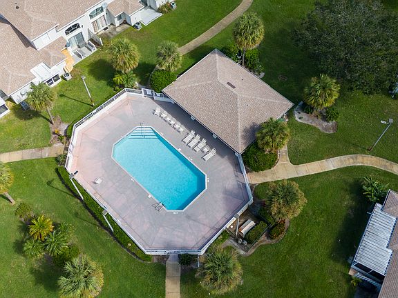 3rd image of 1349 Lucaya Cir