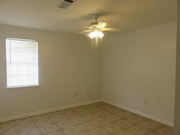 2nd image of 2000 Lena Dr E