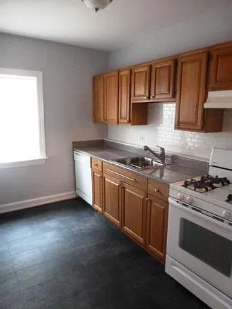 2 bed, 1200 sqft, $2,650 — Photo 3