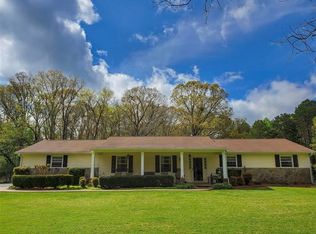 268 Sams Dr, Fayetteville, GA 30214