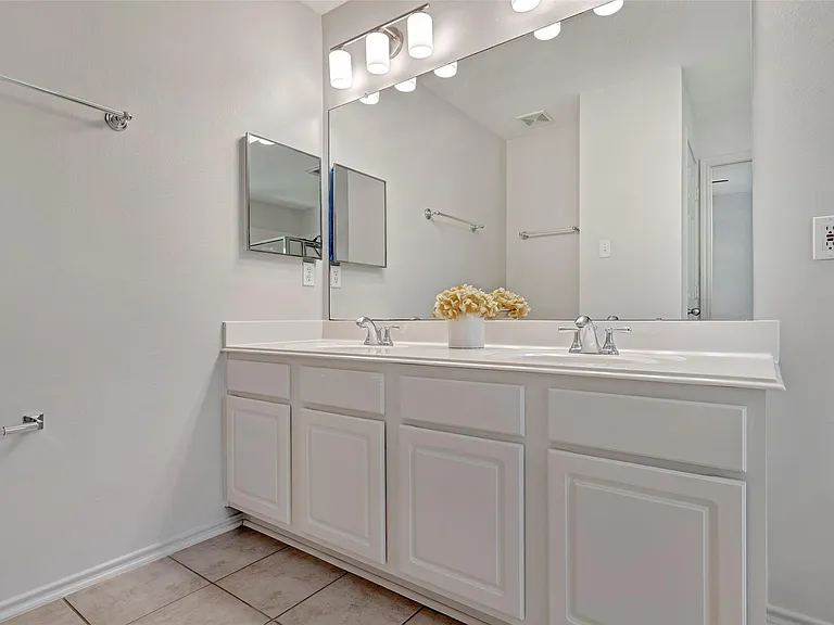 218 Blushwood Pl — Photo 14