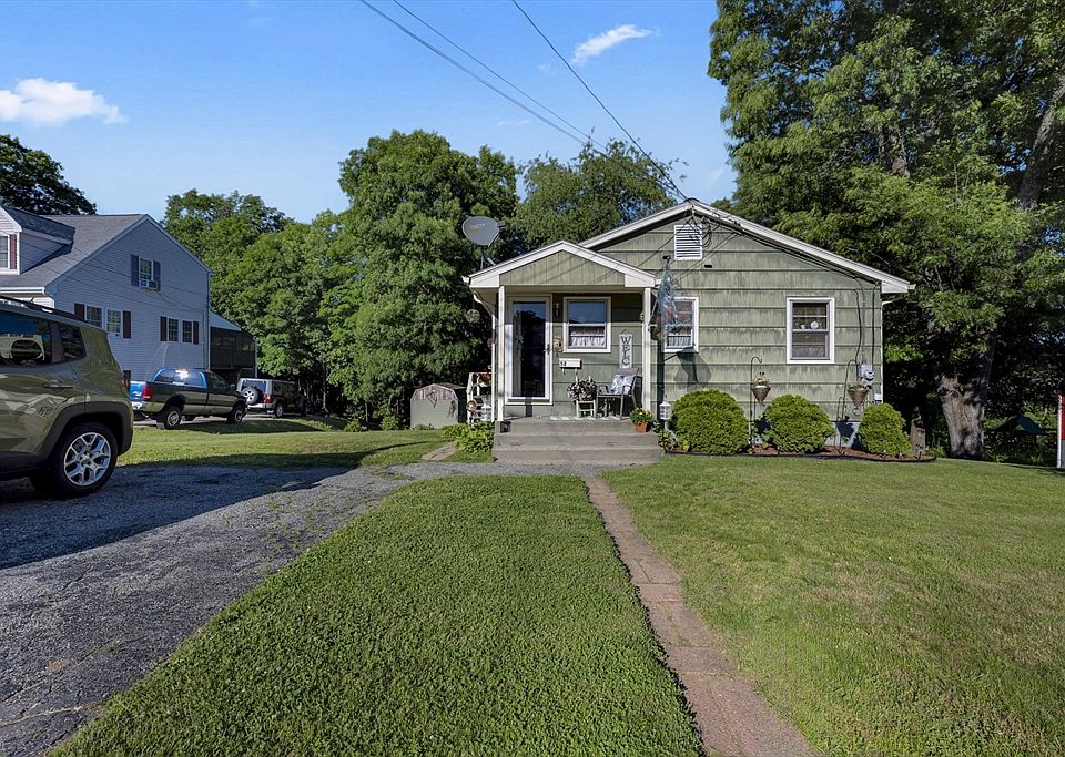 1st image of 52 Crestwood Dr