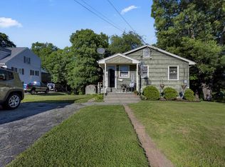 52 Crestwood Dr, Southbridge, MA 01550
