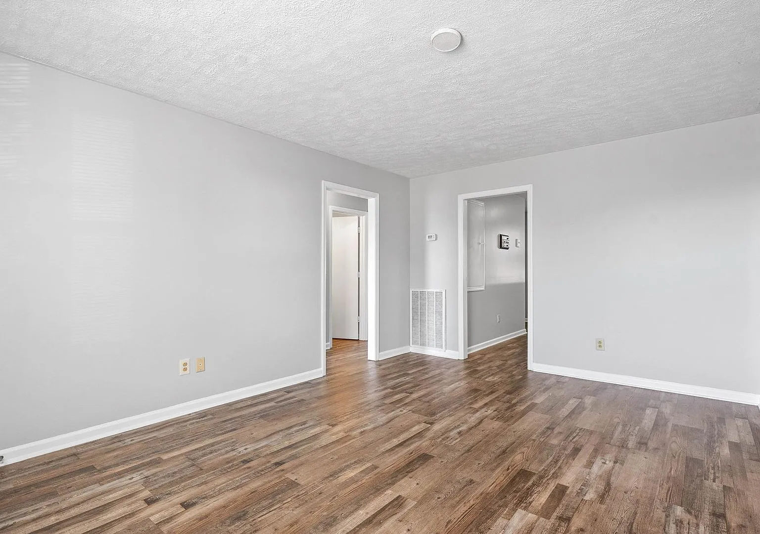 Stephanie Drive-122 — Photo 4