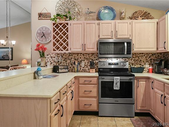 5th image of 611 Lazy Days Rd #W11