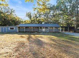 384 Lake Breeze Dr, Texarkana, TX 75501