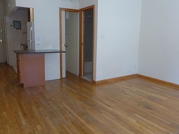 5th image of 276 7th Ave #E2