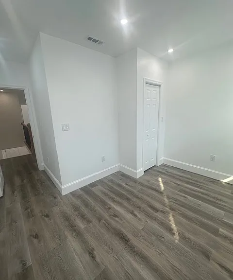 2737 Rayner Ave — Photo 13