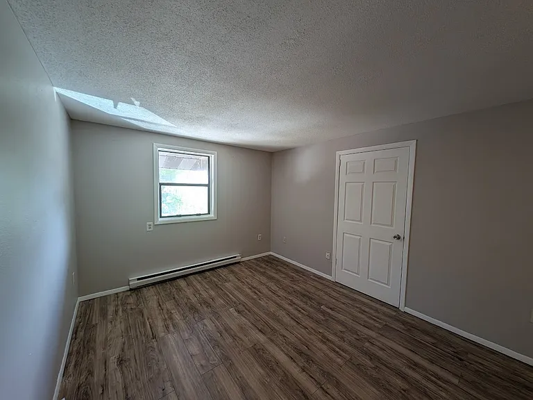 113 E Franklin St #C9 — Photo 4