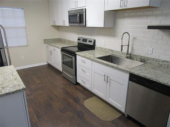 3rd image of 8693 Bardmoor Blvd APT 306B