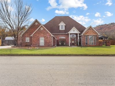 303 Nanih Waiya, Poteau, OK, 74953