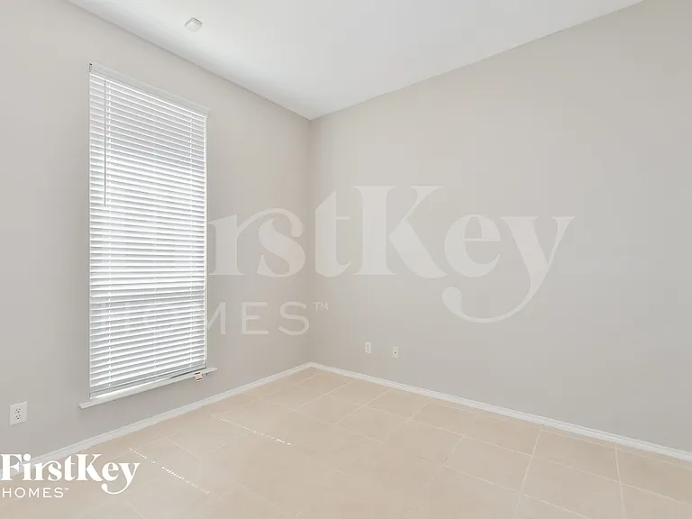 4203 Lucy Ln — Photo 11