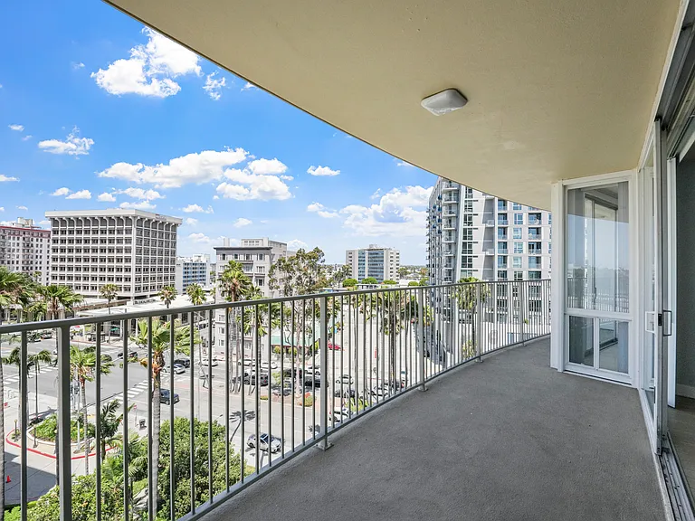 700 E Ocean Blvd #1201 — Photo 4