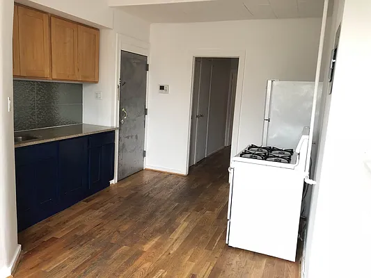 Rented by Emilienne Zongo Brown, LREB | media 16