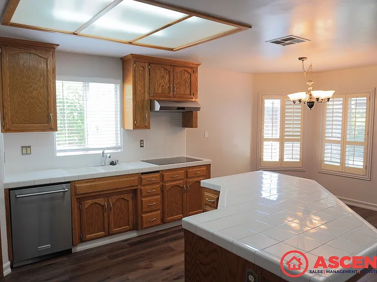9021 Green Bank St — Photo 4