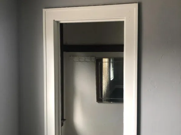 3602 Caniff Ave Floor 2, Hamtramck, MI 48212