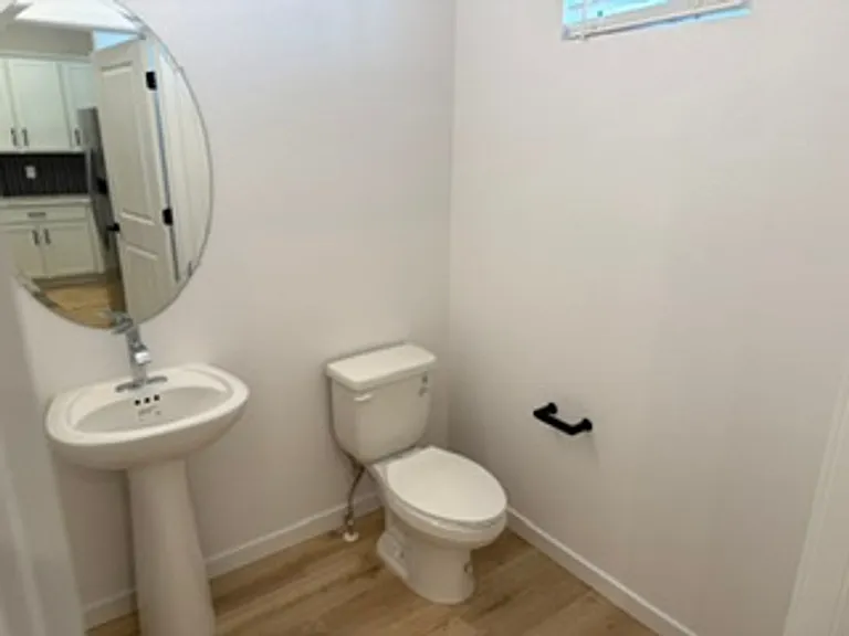 1358 S Chester St #B — Photo 7