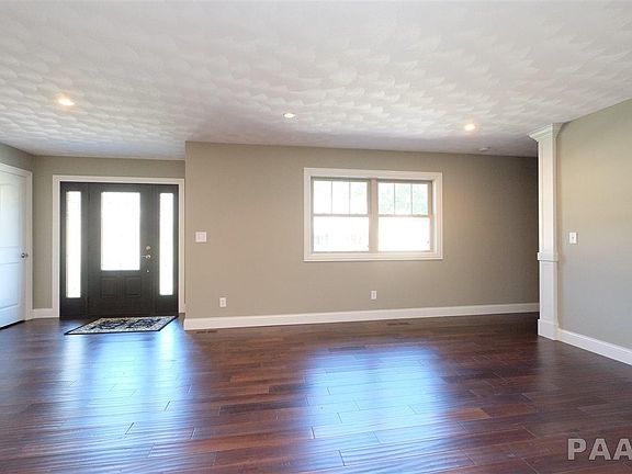 3rd image of 11318 N Oak Trail Dr