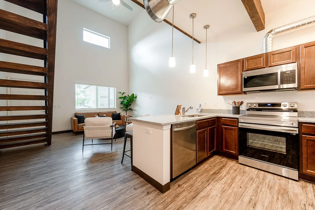 Building Photo - Lofts on the Mesa